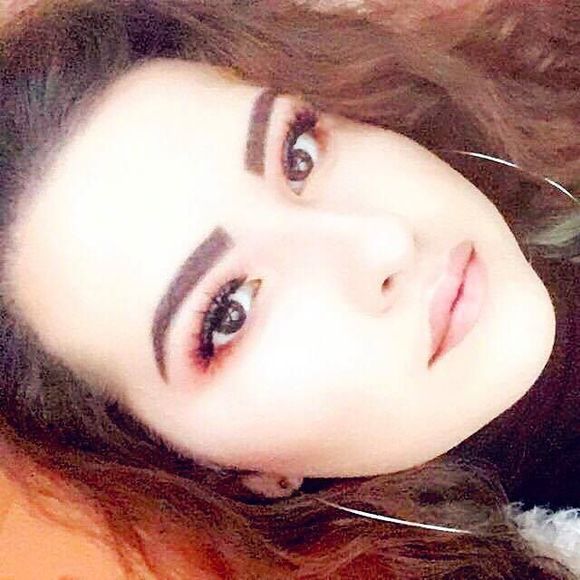 Meet your Posher, Kendall - Picture 1 of 1